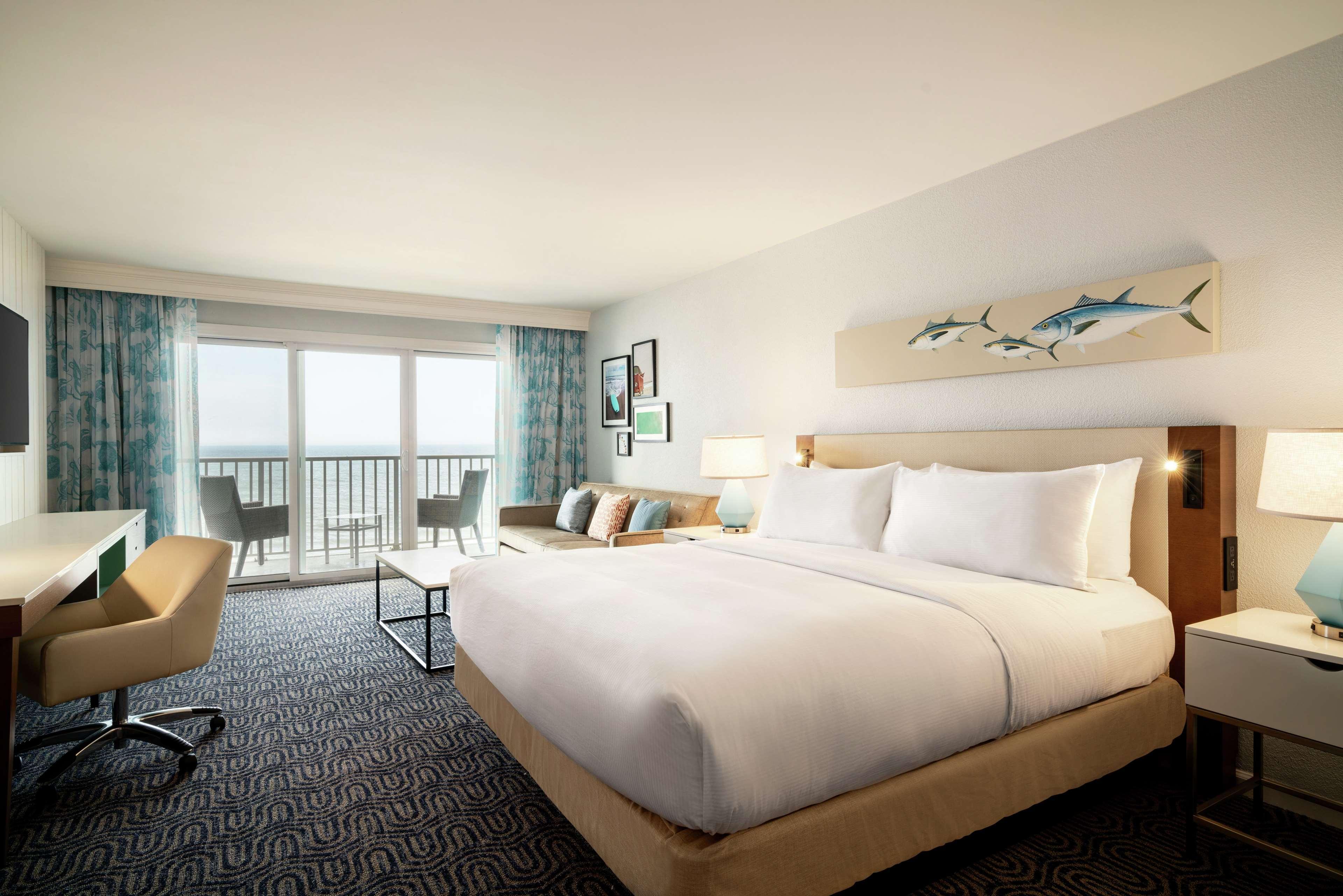 Doubletree By Hilton Ocean City Oceanfront Exterior photo