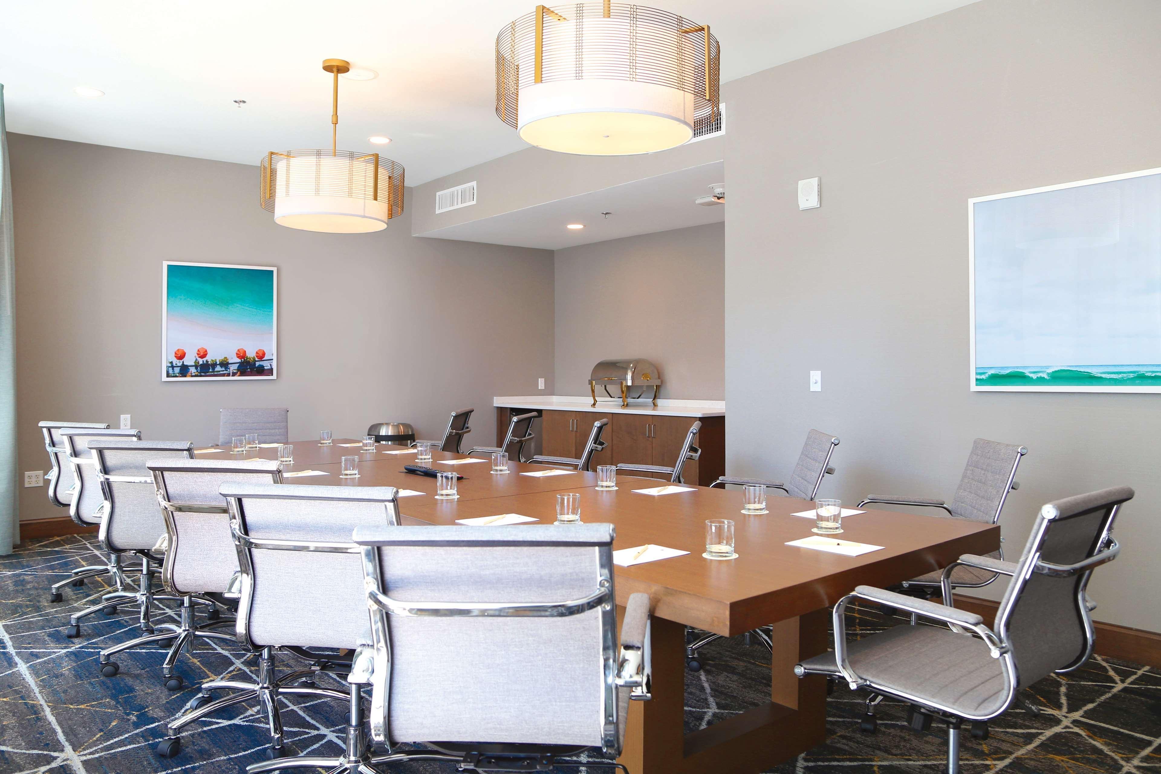Doubletree By Hilton Ocean City Oceanfront Exterior photo
