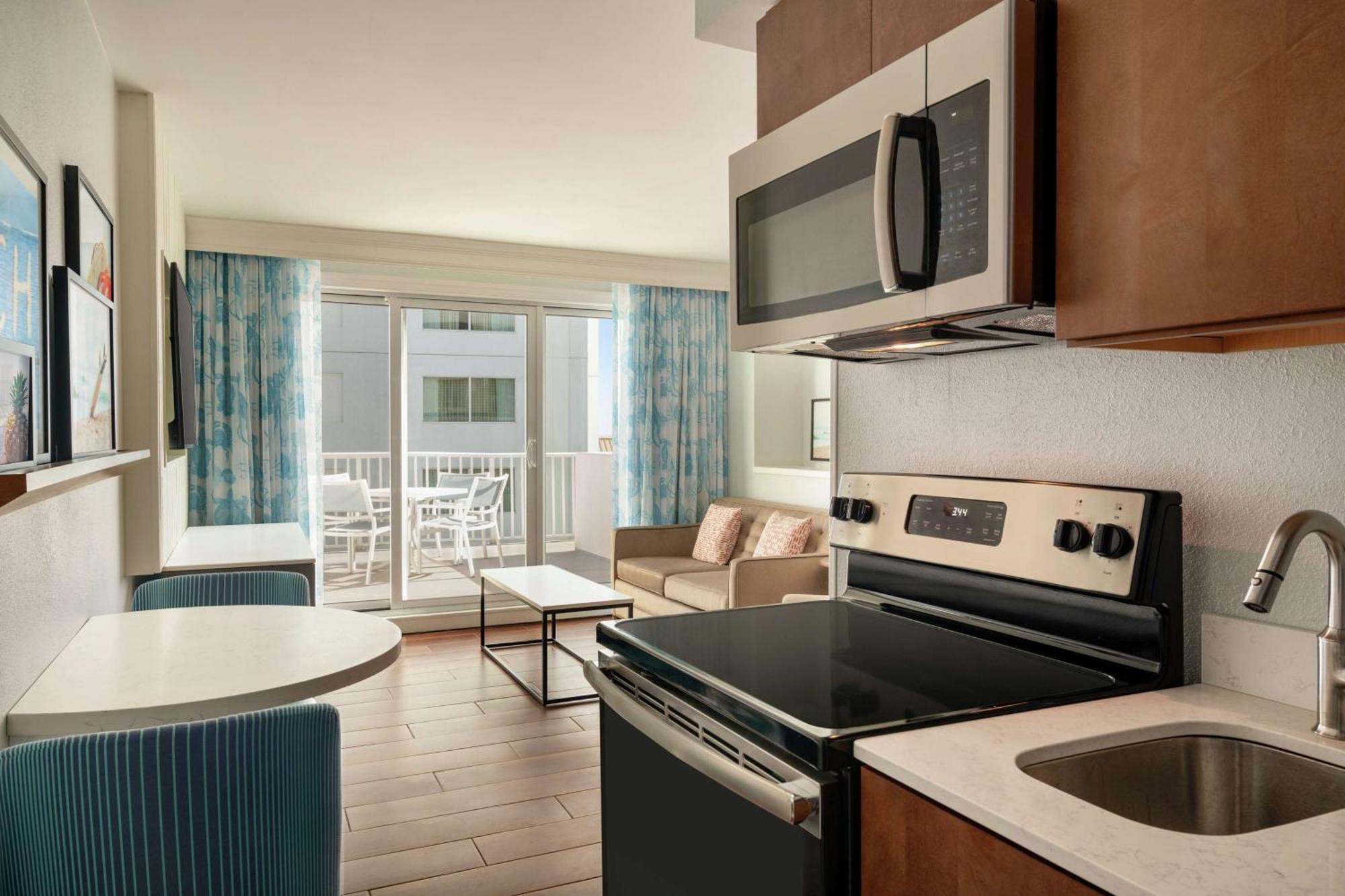 Doubletree By Hilton Ocean City Oceanfront Exterior photo