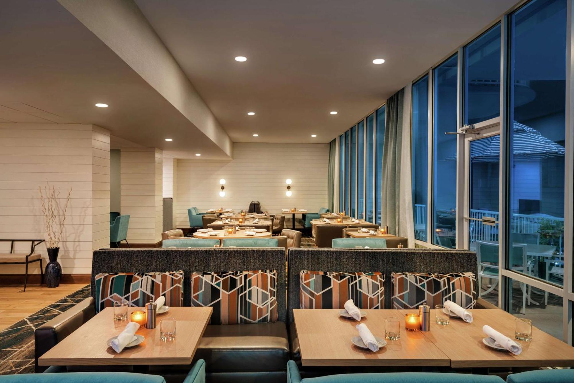 Doubletree By Hilton Ocean City Oceanfront Exterior photo