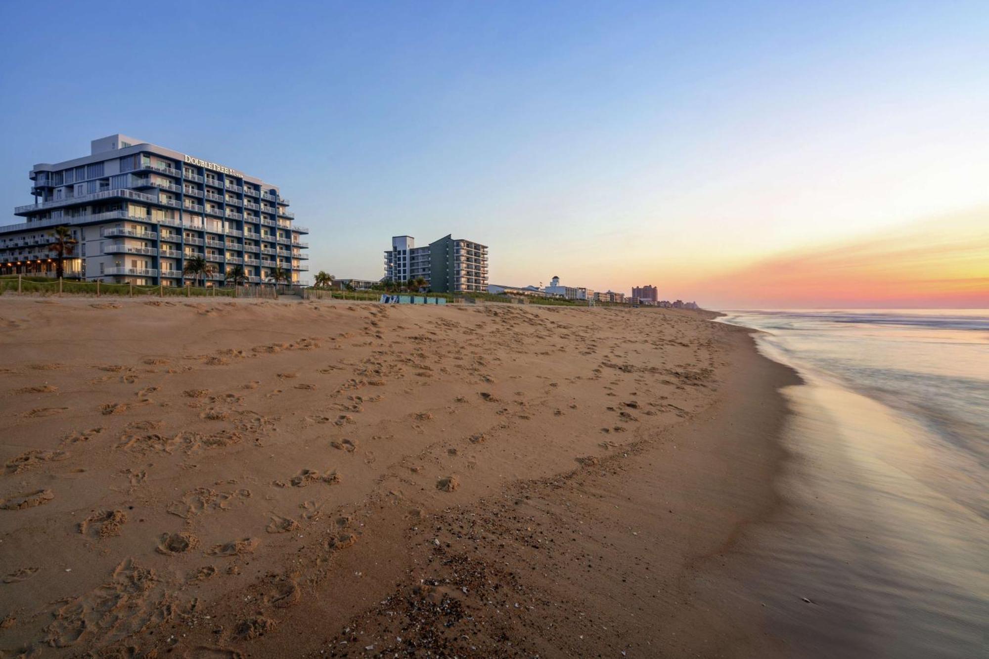 Doubletree By Hilton Ocean City Oceanfront Exterior photo