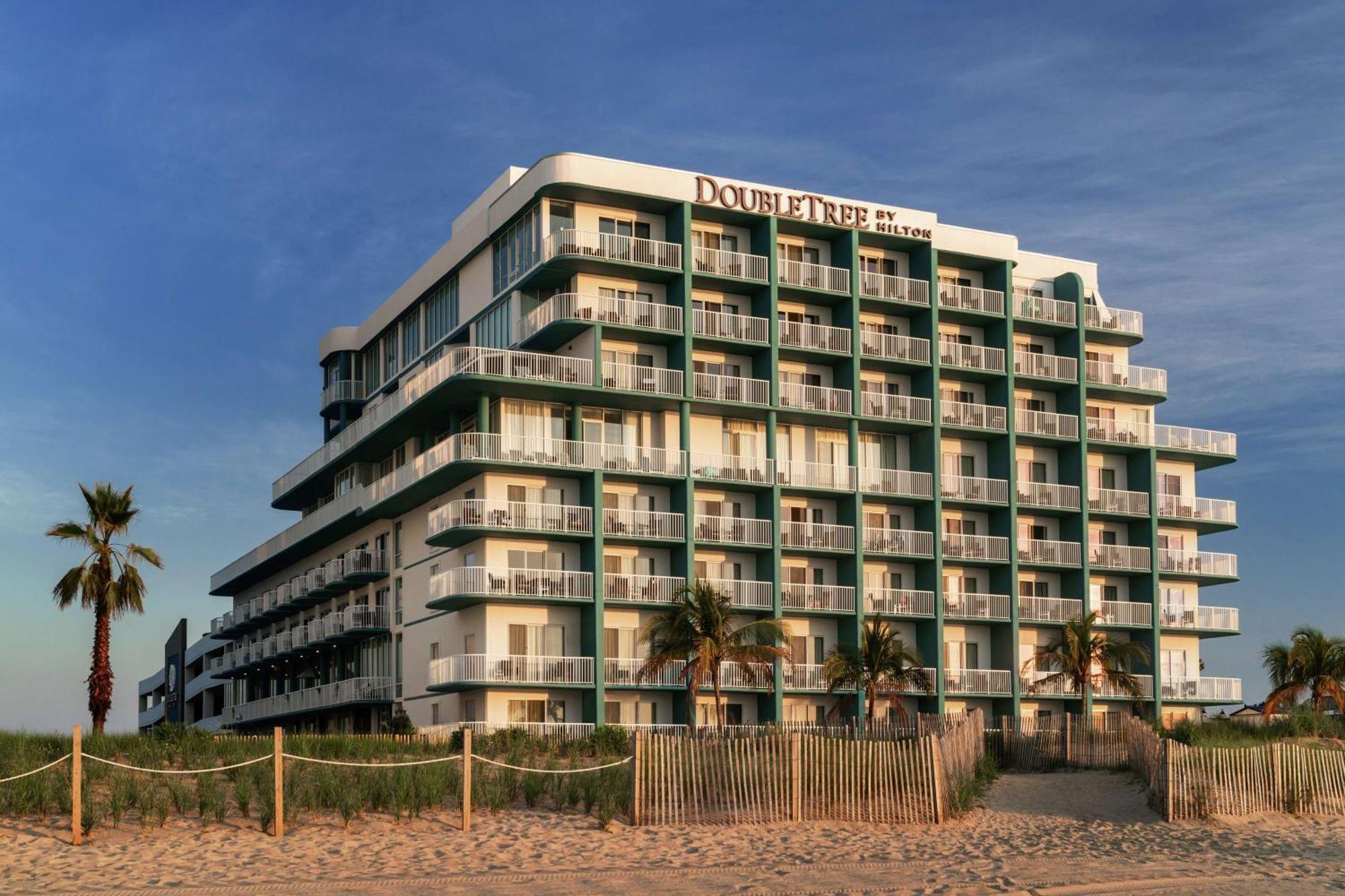 Doubletree By Hilton Ocean City Oceanfront Exterior photo